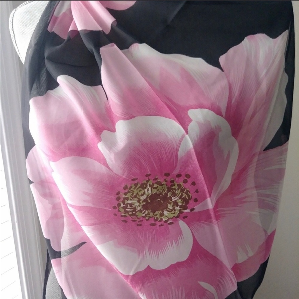 Women’s scarf